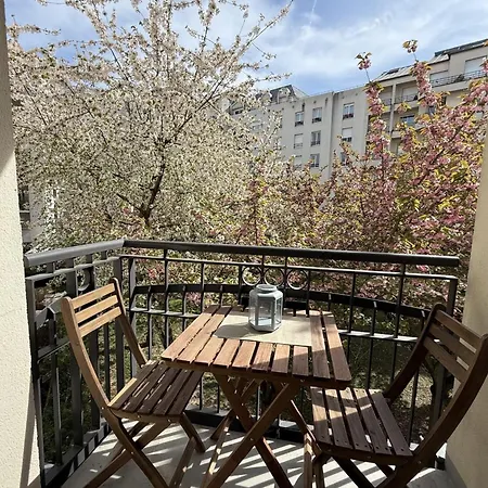 2-bedroom - Near Park Apartment Issy-les-Moulineaux